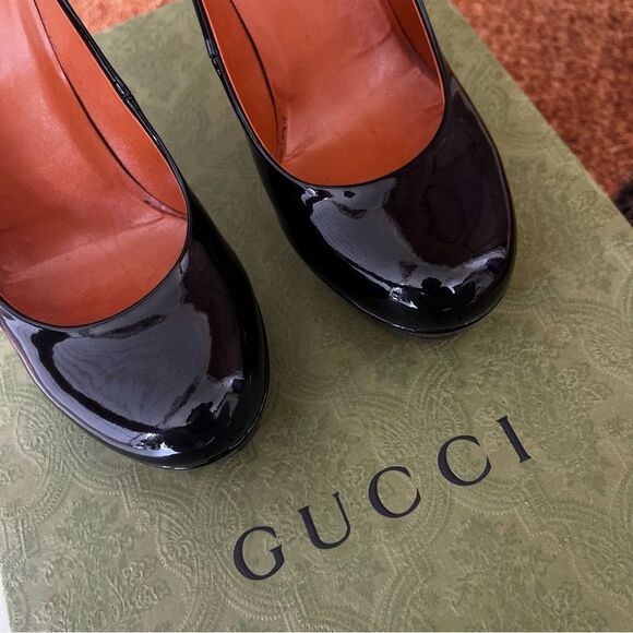 GUCCI Black Leather Y2K Patent Belly Décolleté Platform Heels sz. 36.5 - Picture 10 of 10